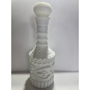 Jim Beam Kentucky Derby Vintage Milk Glass Decanter